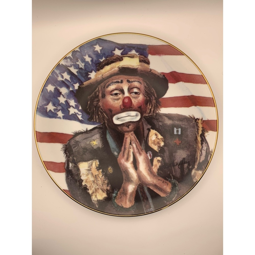 And God Bless America collector plate by Charlotte Kelley 1986 New In Box